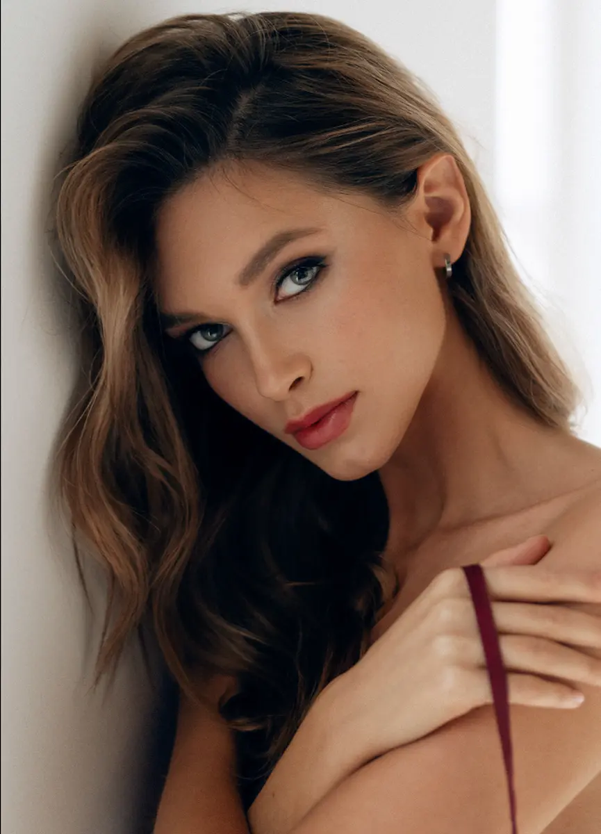 Avonlea escort in Dubai