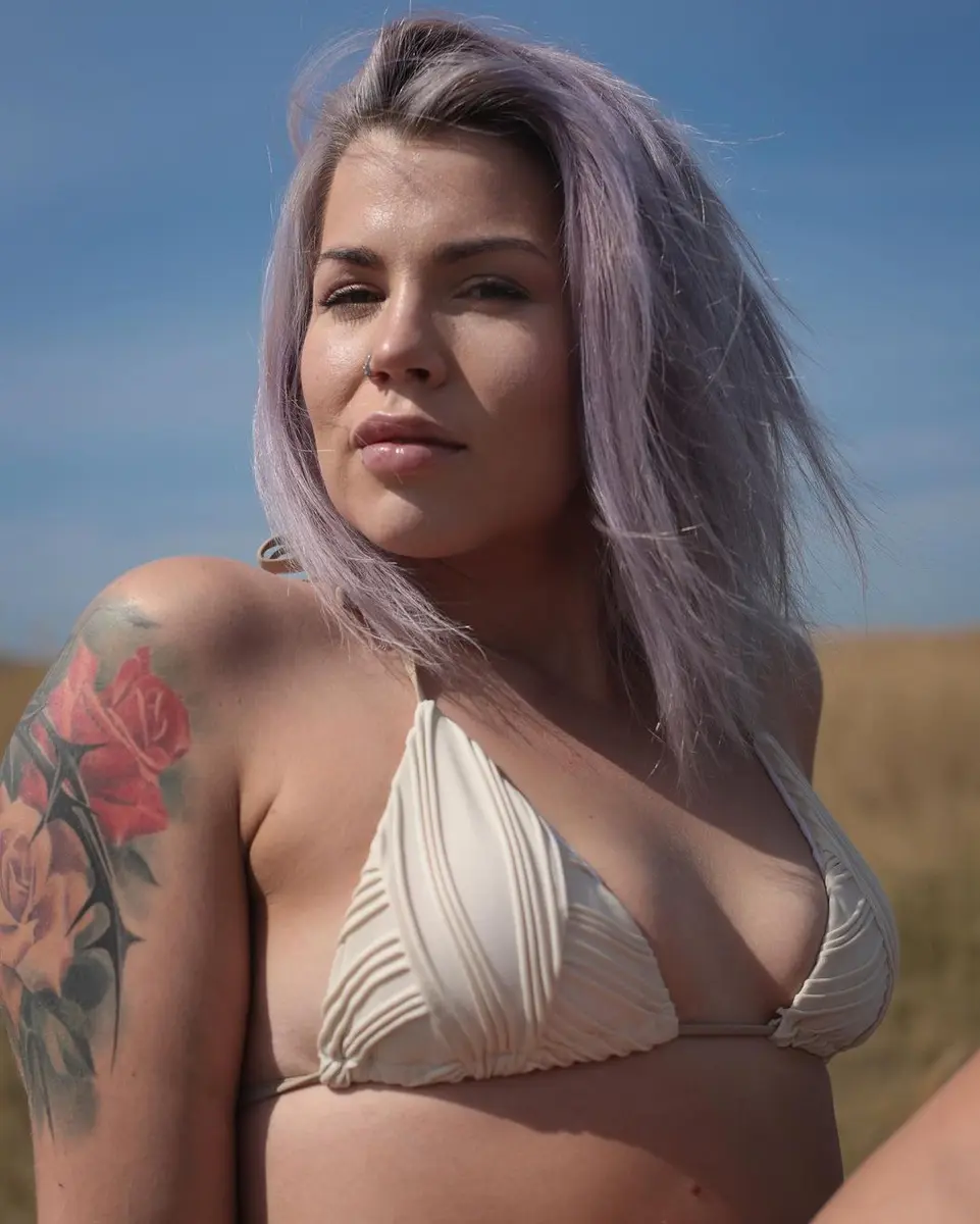 Ceinwen escort in Dubai