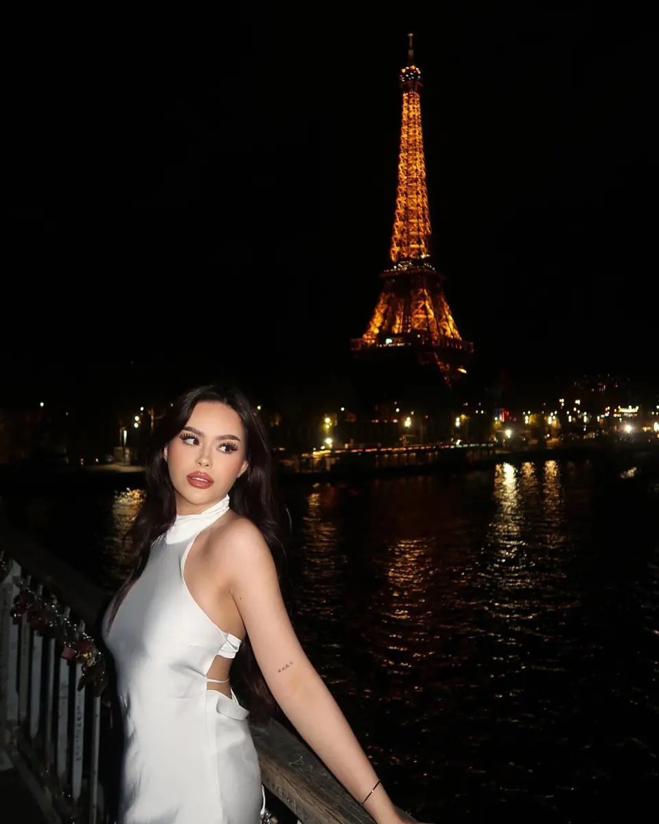 HAYALEY escort in Dubai