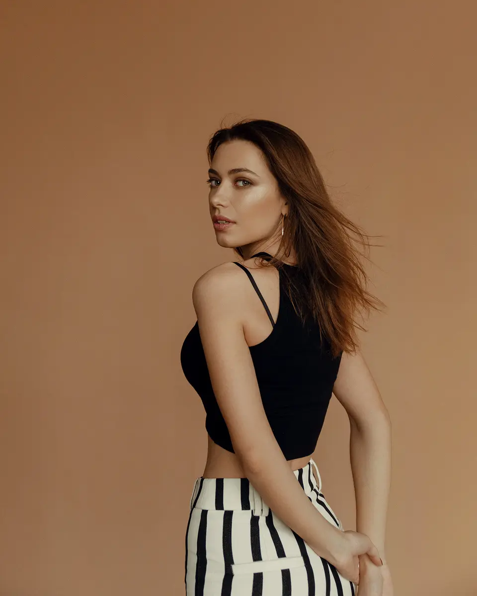 June escort in Dubai
