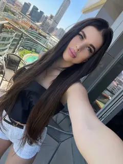 katya escort in Dubai