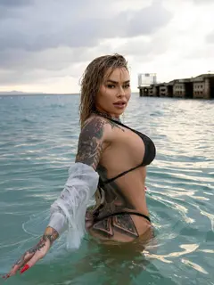 Lana escort in Dubai