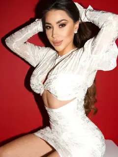 Lara escort in Dubai