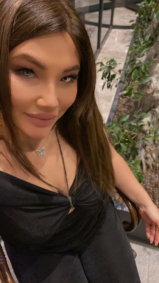 Nagriz escort in Dubai