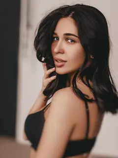 Olivia escort in Dubai