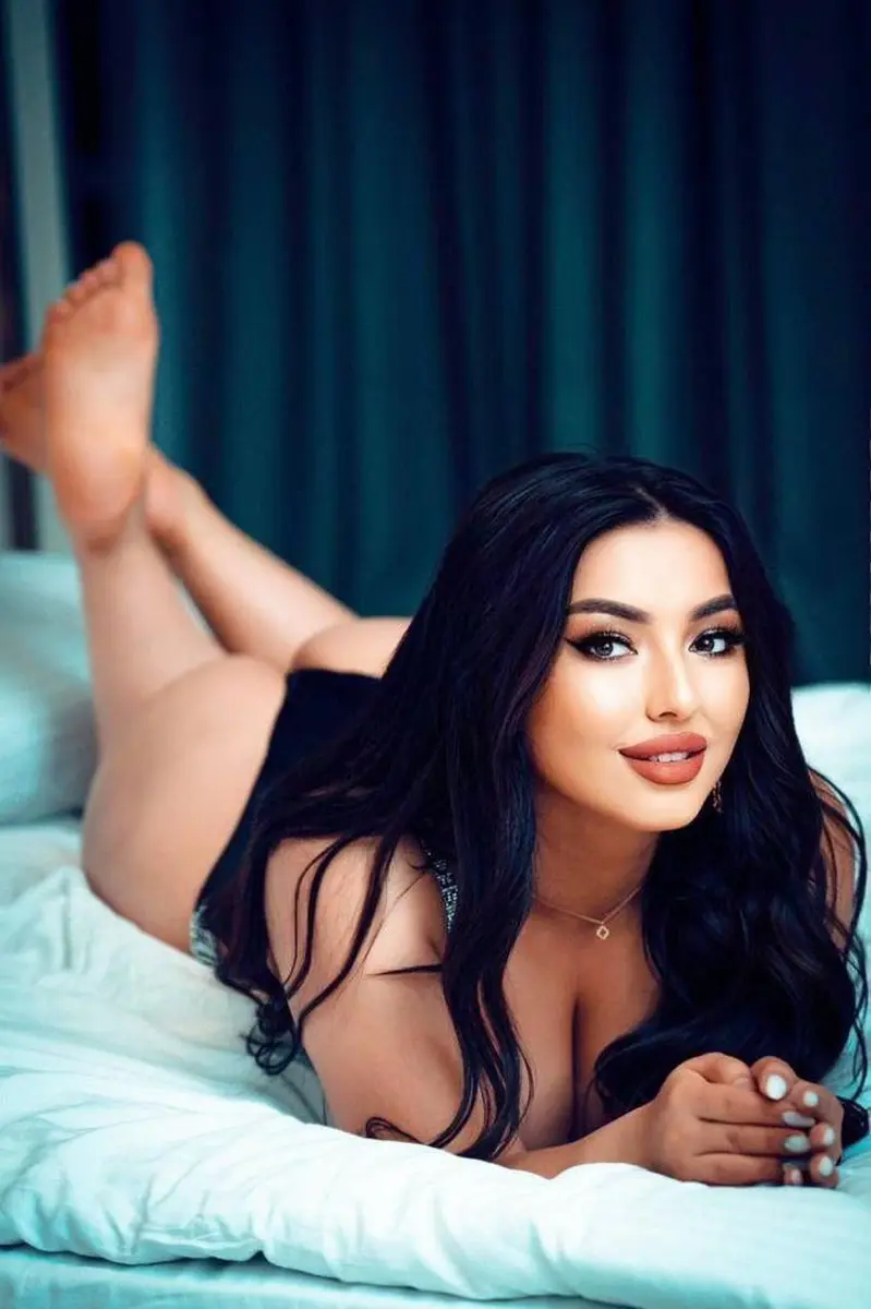Samira escort in Dubai