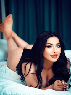 Samira escort in Dubai